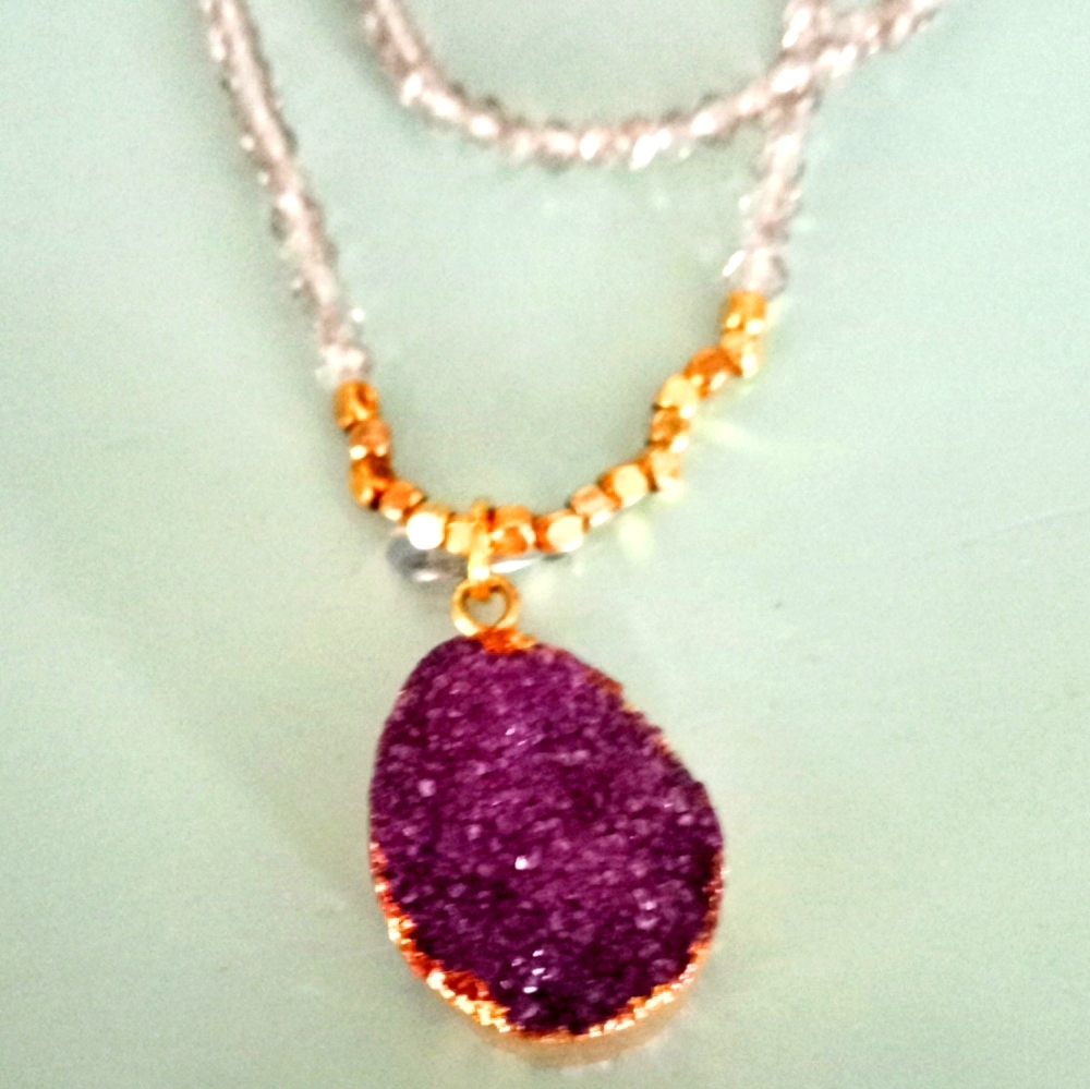 PURPLE CRYSTAL PENDANT GOLD & GLASS BEAD NECKLACE